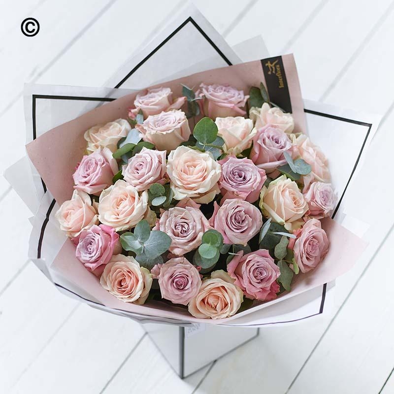 Beautiful 12 Pink Rose Bouquet