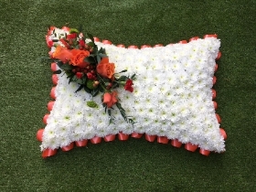 Traditional pillow tribute