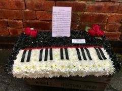Keyboard funeral tribute